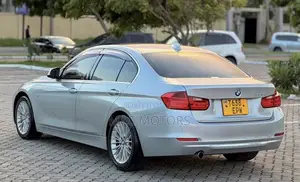 BMW 3 Series 320i RWD 2014 Silver