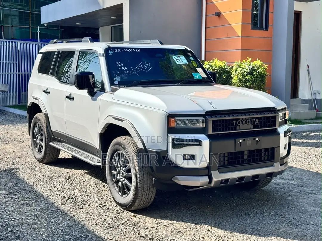 Toyota Land Cruiser Prado 2.7 2025 White