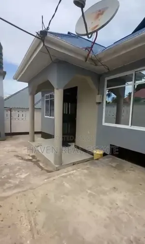 4bdrm House in Goba for sale