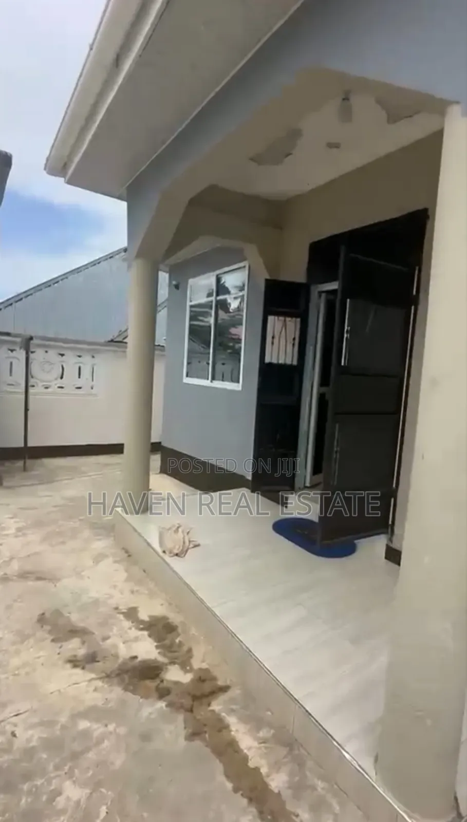 4bdrm House in Goba for sale