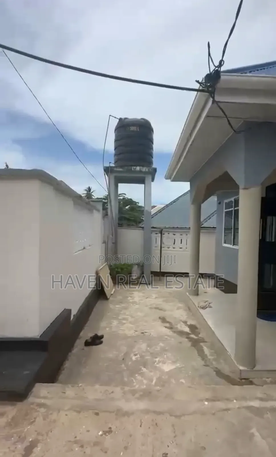 4bdrm House in Goba for sale