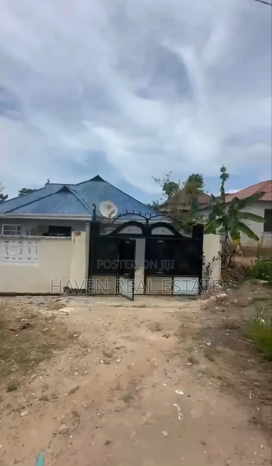 4bdrm House in Goba for sale