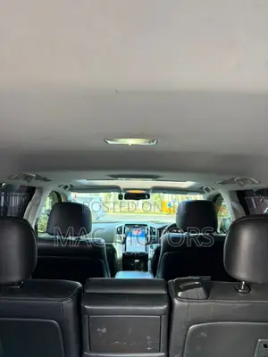 Toyota Land Cruiser 4.6 V8 ZX 2015 Black