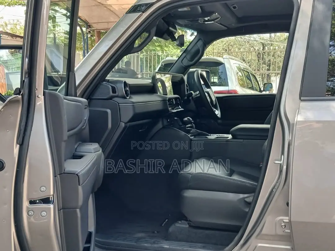 Toyota Land Cruiser Prado 2.7 2025 Gray