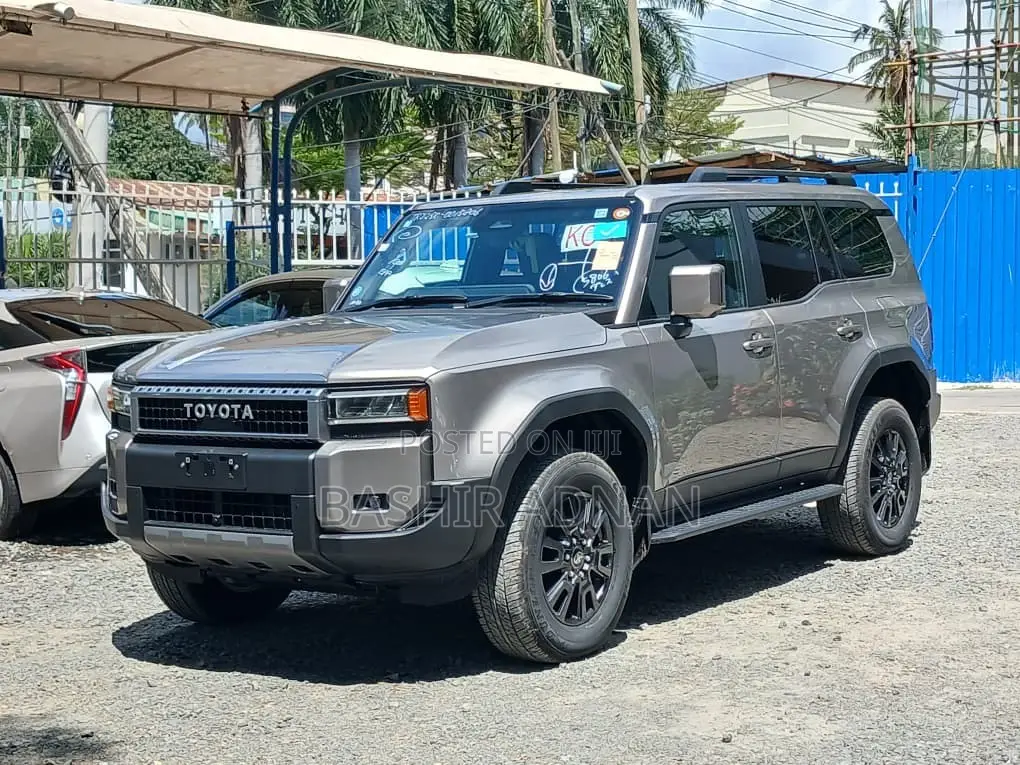 Toyota Land Cruiser Prado 2.7 2025 Gray
