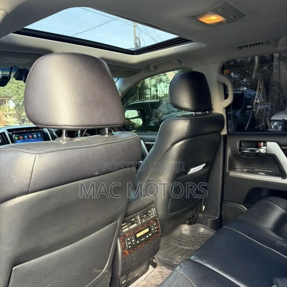 Toyota Land Cruiser 4.6 V8 ZX 2015 Black