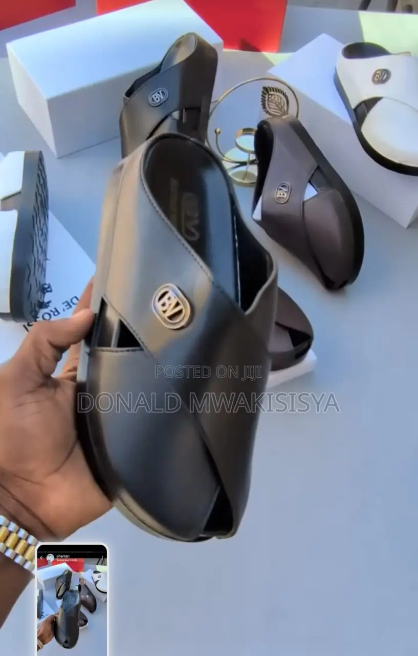 Bottega Veneta Cross Leather Sandals - De'Rossi Collection