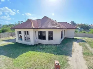 3bdrm Apartment in Kimara for rent