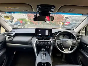 Toyota Harrier 2.0 2021 Matt Black