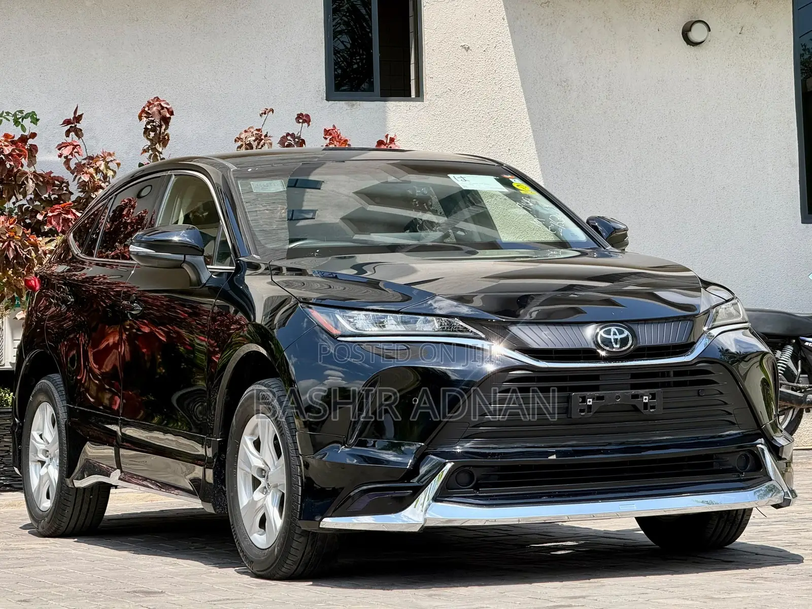 Toyota Harrier 2.0 2021 Matt Black