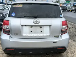 Toyota IST 2009 Silver