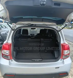 Toyota IST 2009 Silver