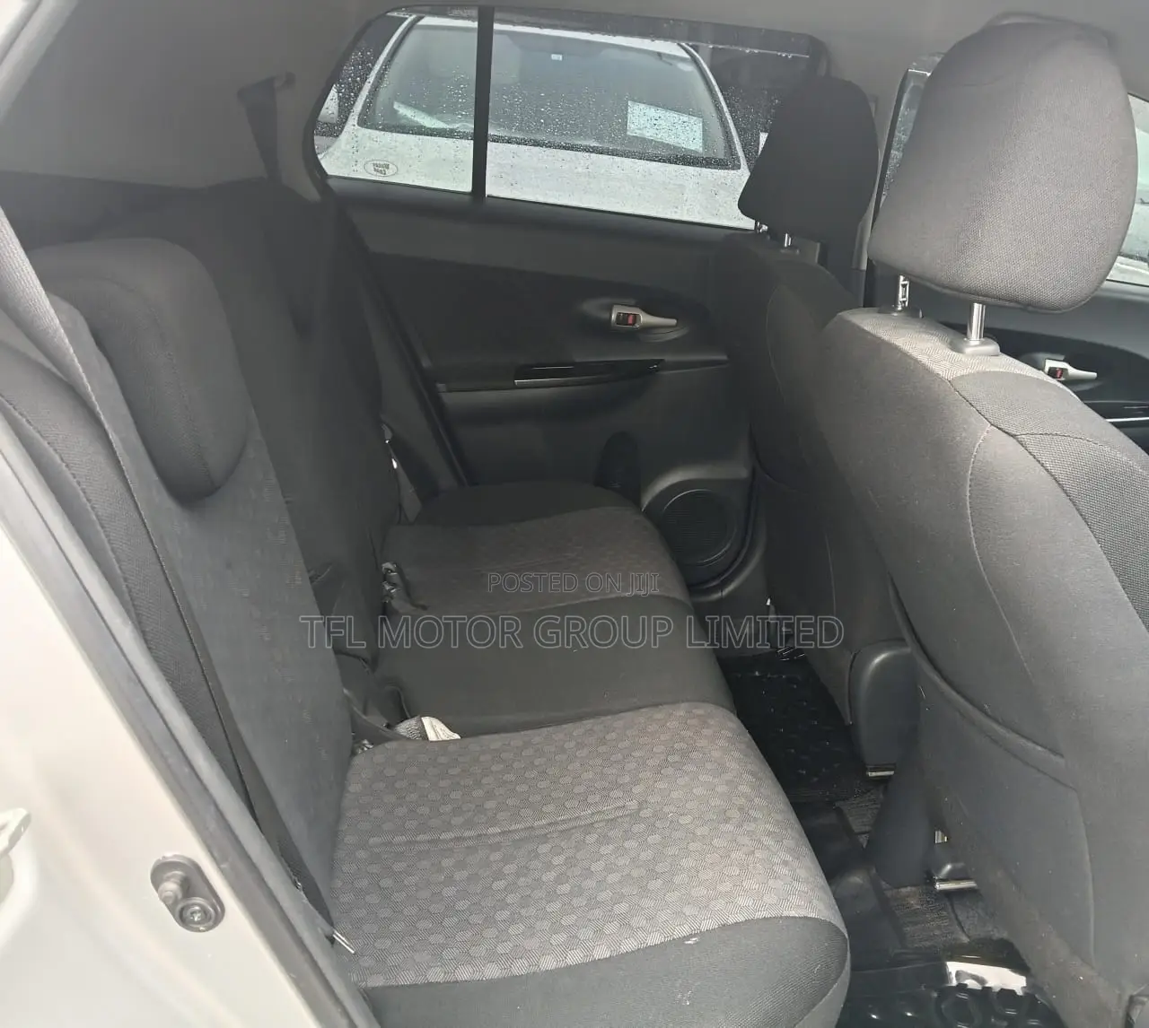 Toyota IST 2009 Silver