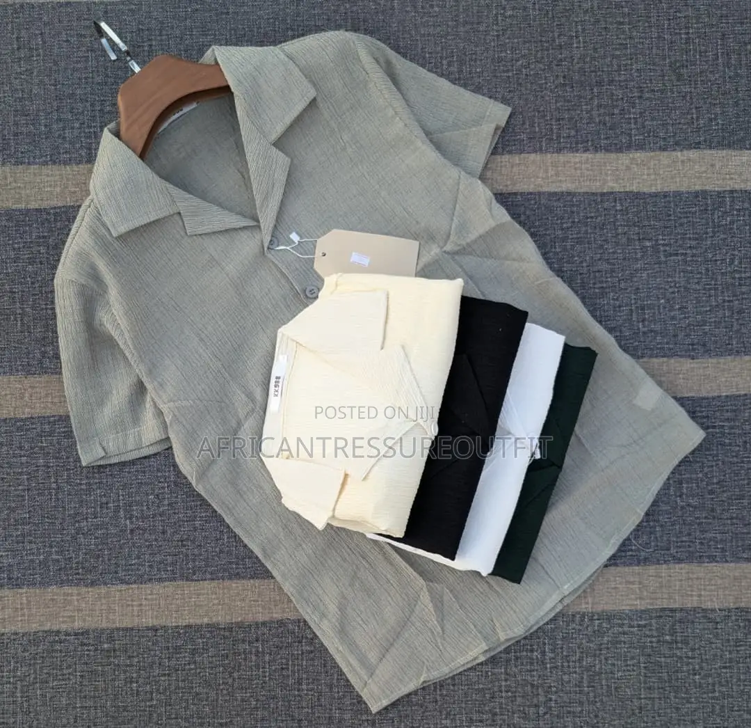 Style Shorts-Sleeves Shirts Features Relaxed Cuban Collar Collection