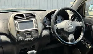 Toyota RAV4 2005 Green