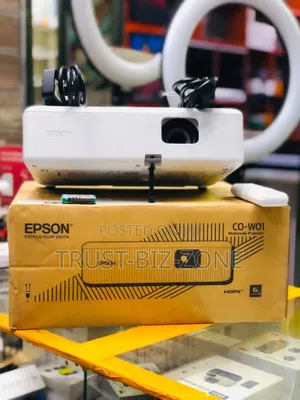 New Epson Projector CO_W01