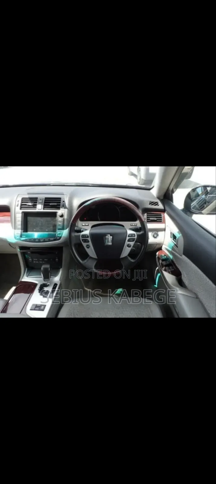Toyota Crown 2010 Black