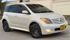 Toyota IST 2005 White