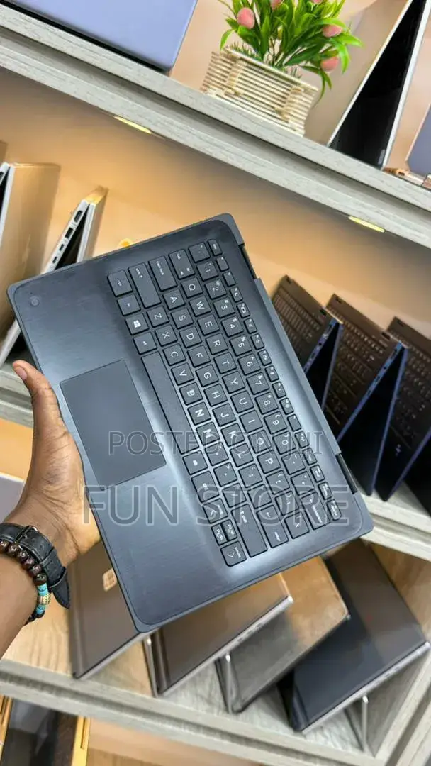 New Laptop HP ProBook 11 X360 4GB Intel Core i3 SSD 128GB