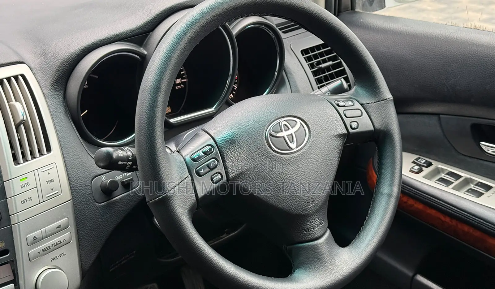 Toyota Harrier 2006