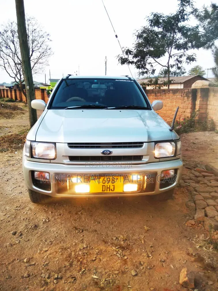 Nissan Terrano 2.7 D II Wagon 1996 Silver