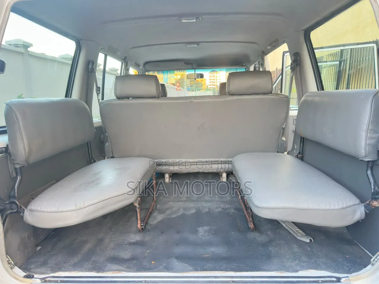 Toyota Land Cruiser 2011 White