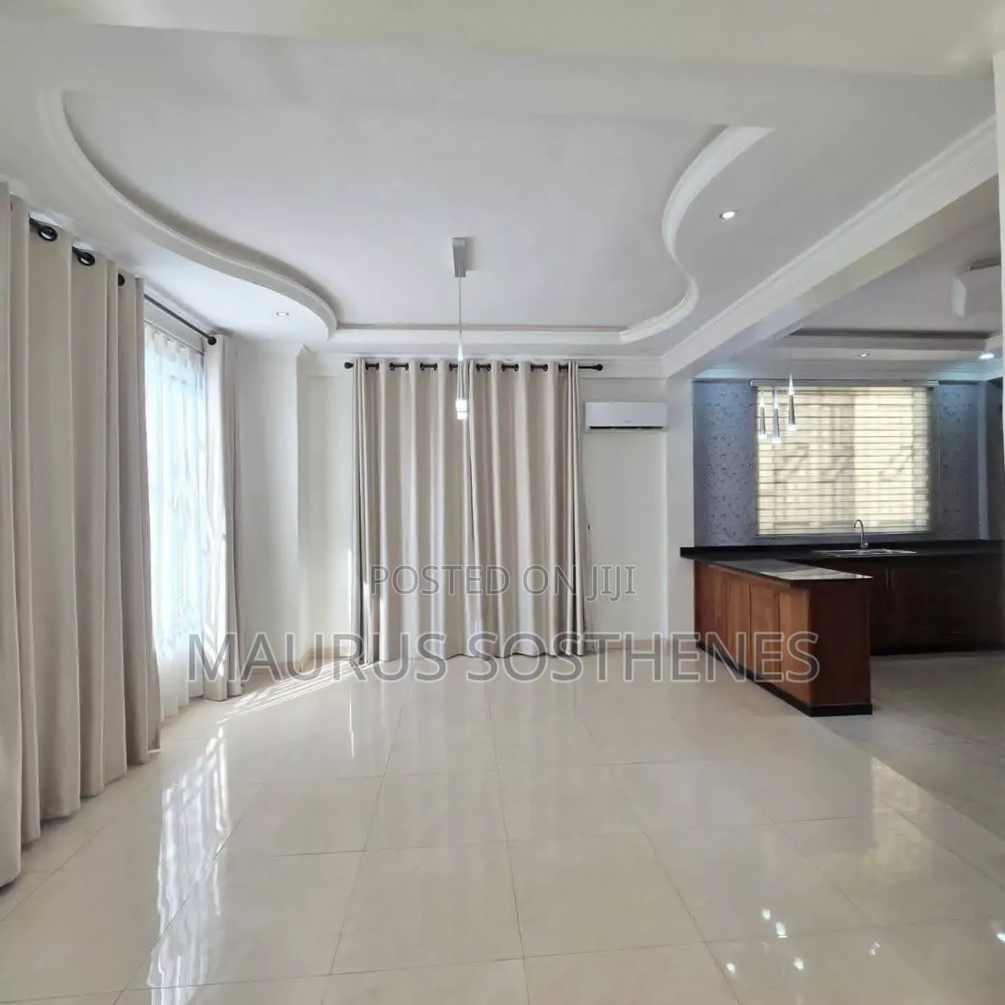 5bdrm Villa in Oyster Bay for sale