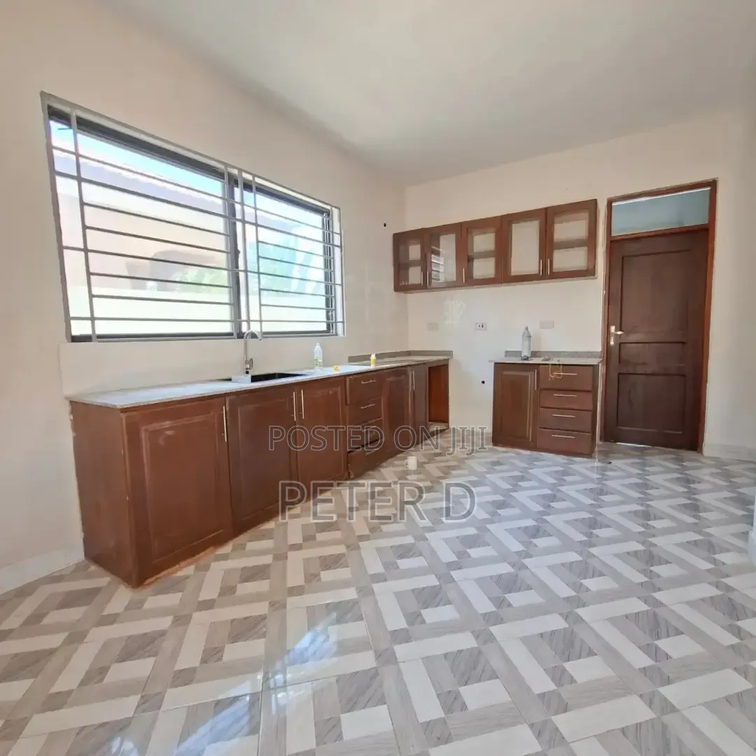 4bdrm House in Goba for rent