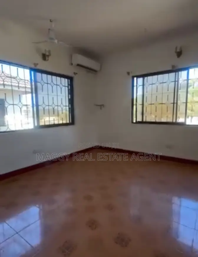 5bdrm House in Mbezi Beach Makonde for rent