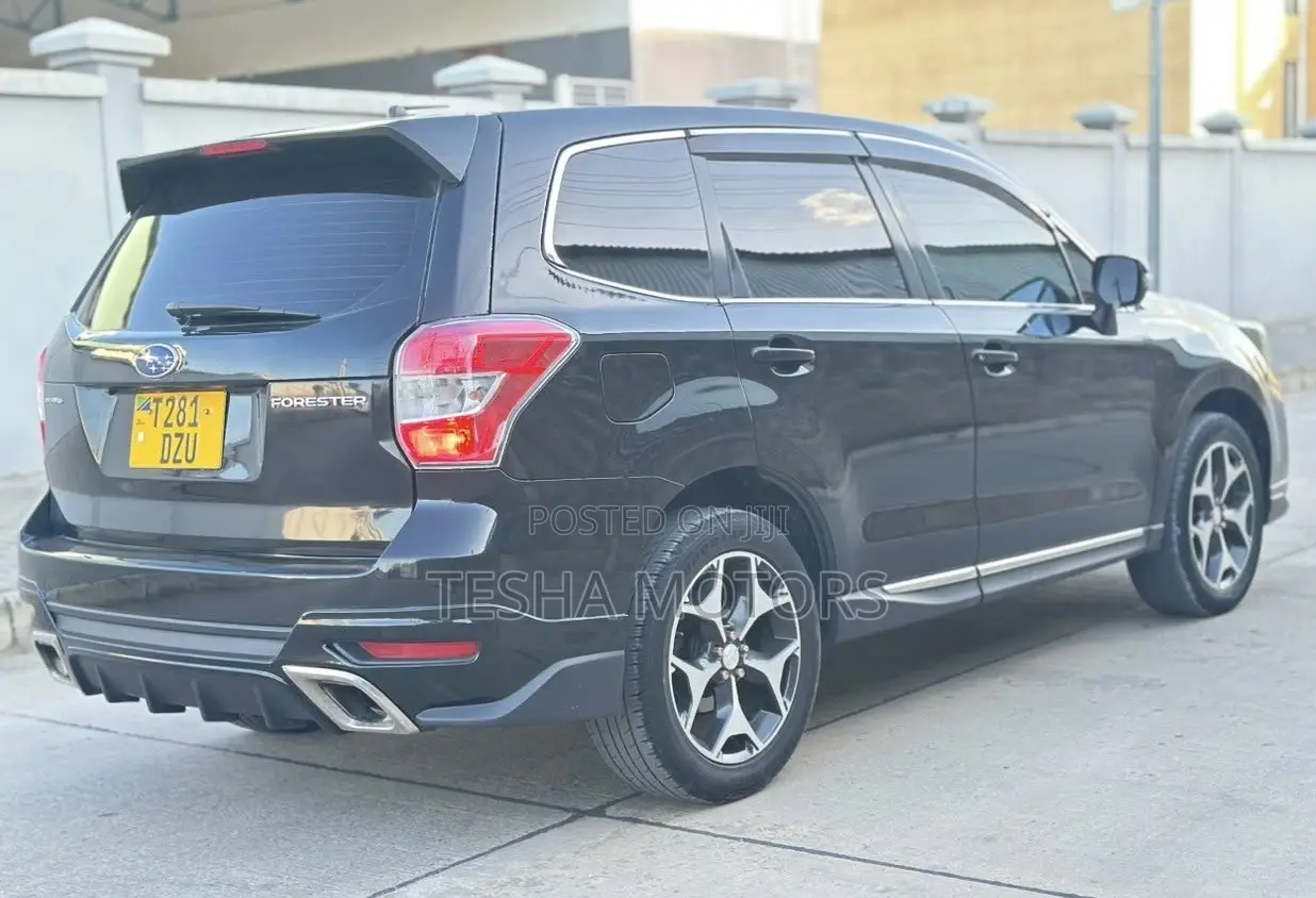 Subaru Forester 2015 Black