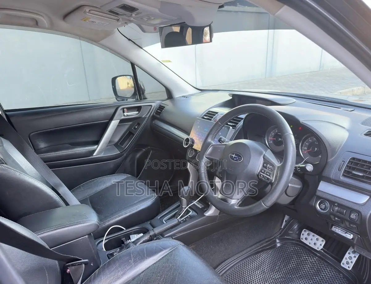 Subaru Forester 2015 Black