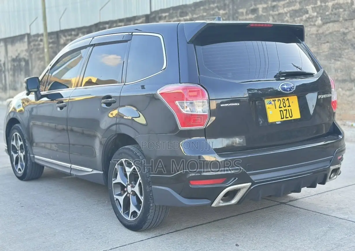 Subaru Forester 2015 Black