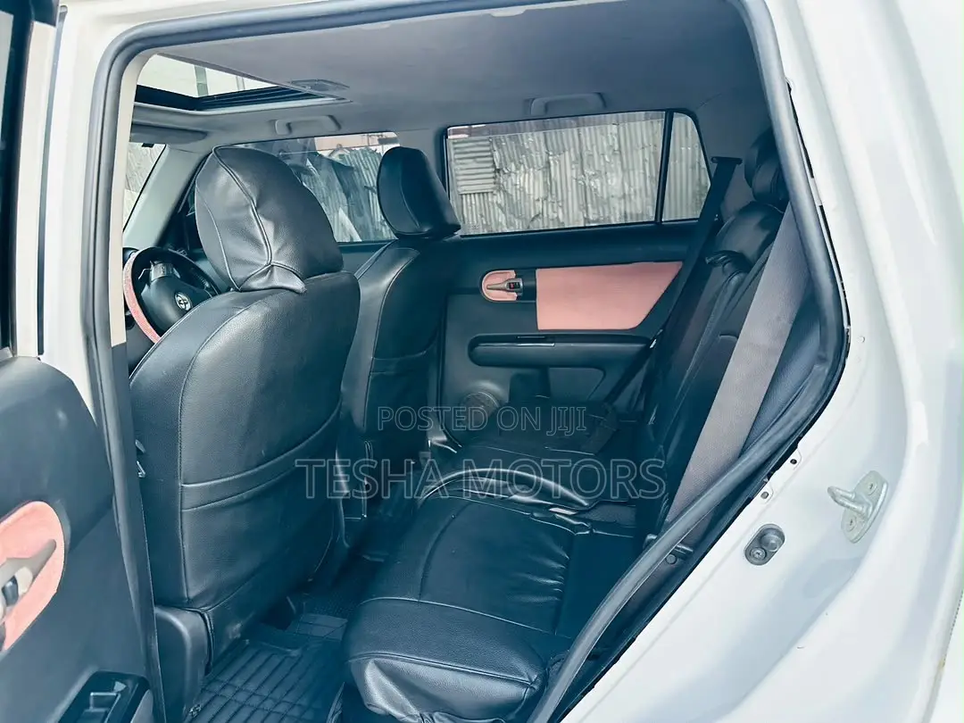 Toyota Land Cruiser Prado 2011 White