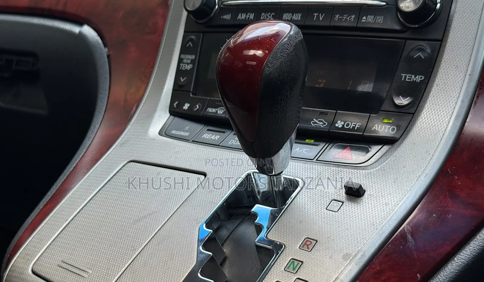 Toyota Alphard 2009