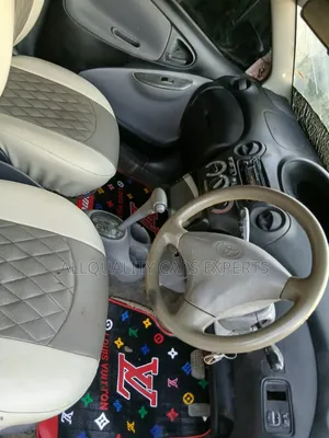 Toyota Vitz 2004 Silver