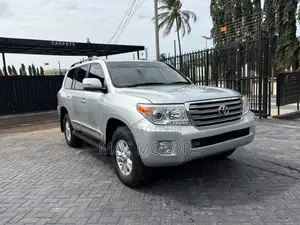 Toyota Land Cruiser 2015 Silver