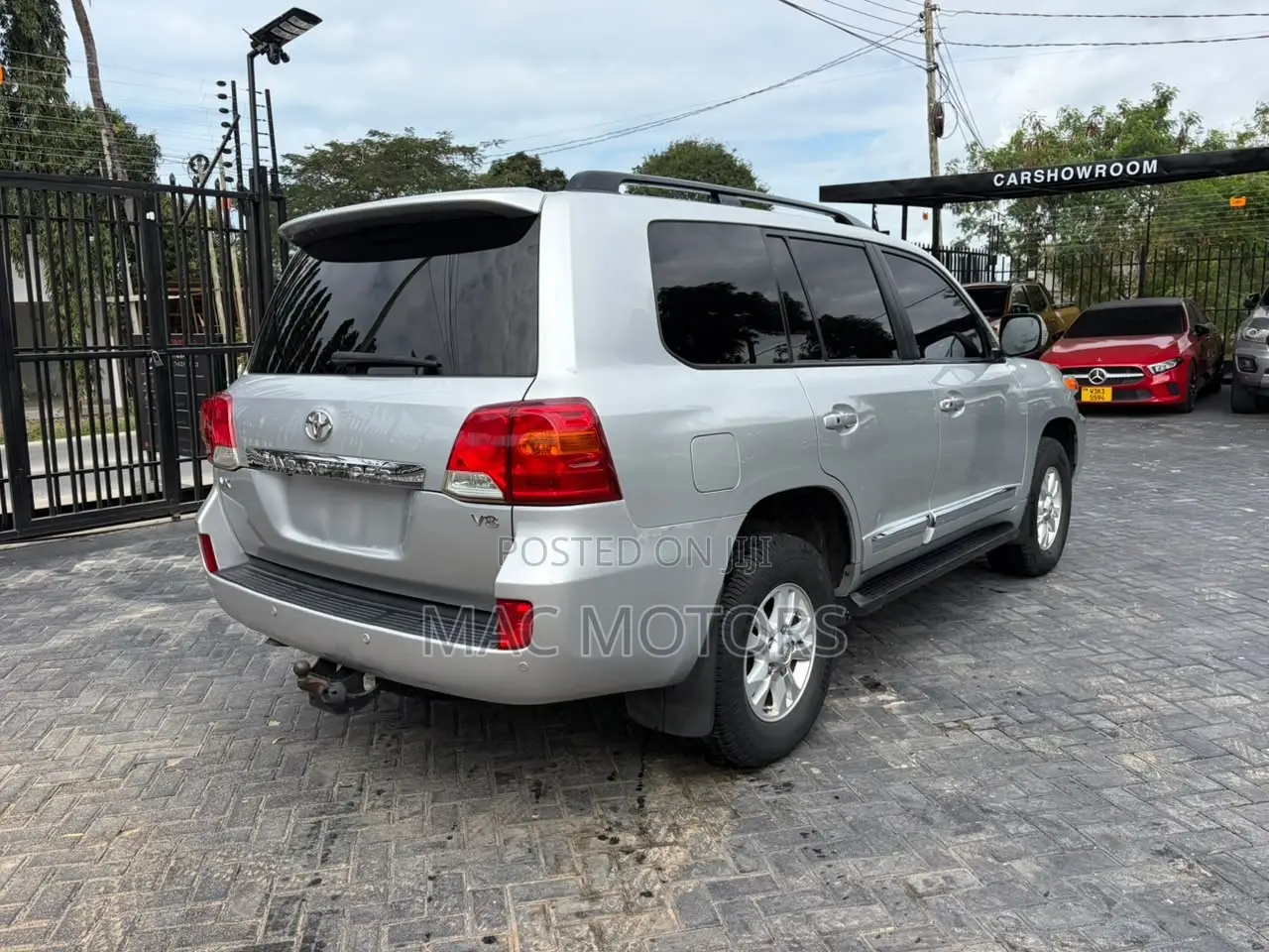 Toyota Land Cruiser 2015 Silver