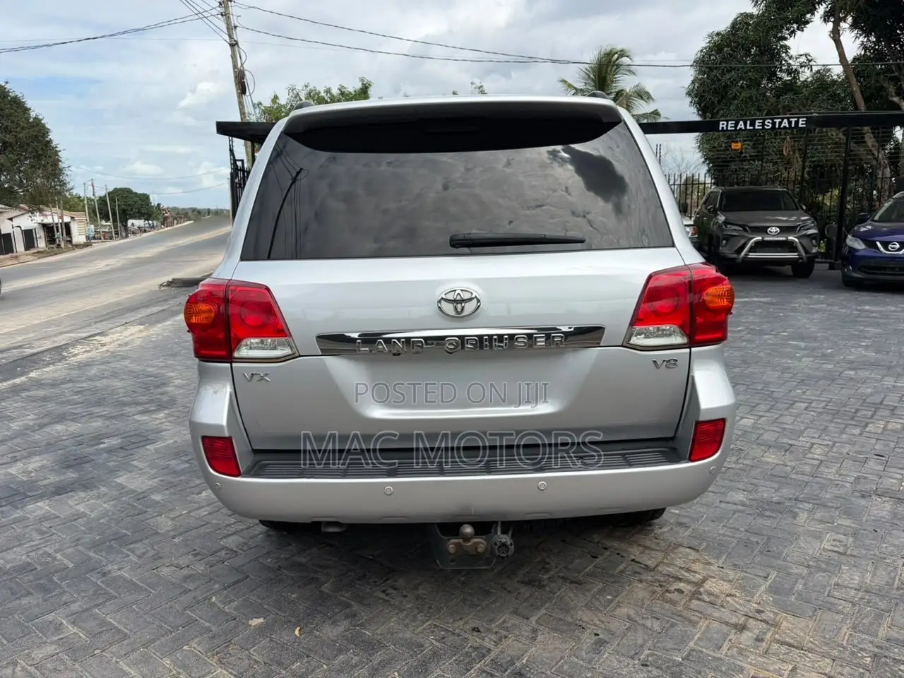 Toyota Land Cruiser 2015 Silver