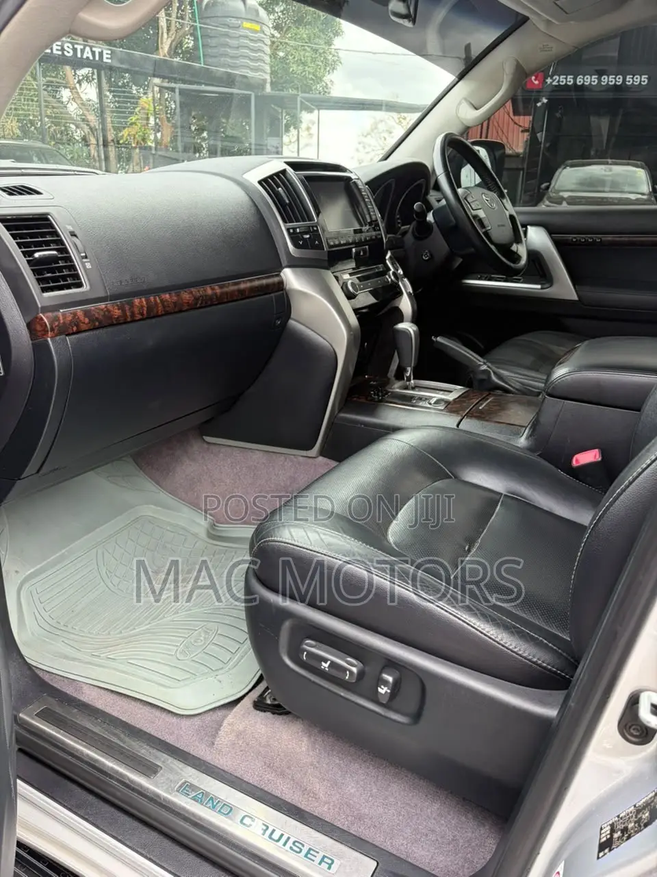 Toyota Land Cruiser 2015 Silver