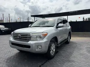Toyota Land Cruiser 2015 Silver