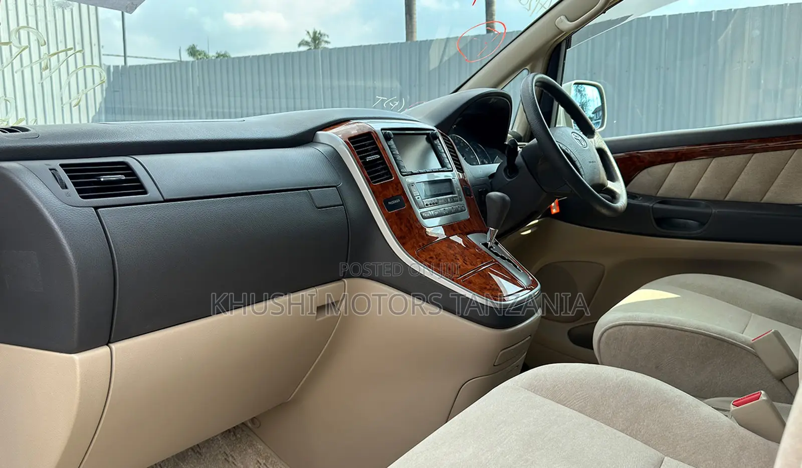 Toyota Alphard 2008