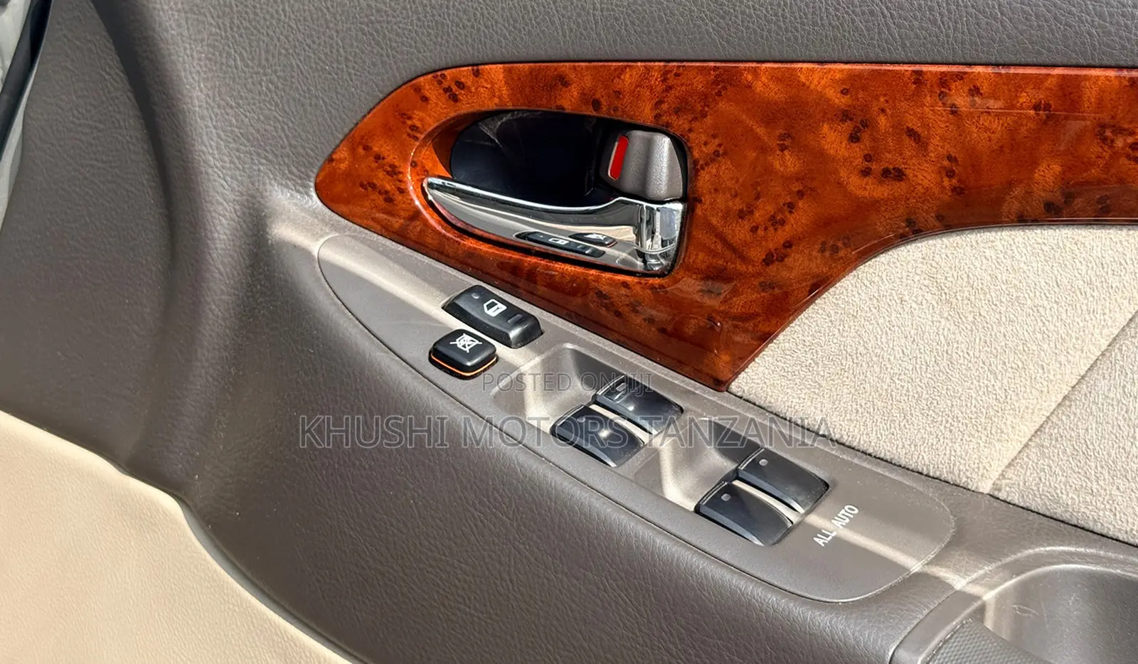 Toyota Alphard 2008
