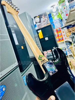 FENDER Electric Guitar Solo With Bag 6 String Nyuzi Sita