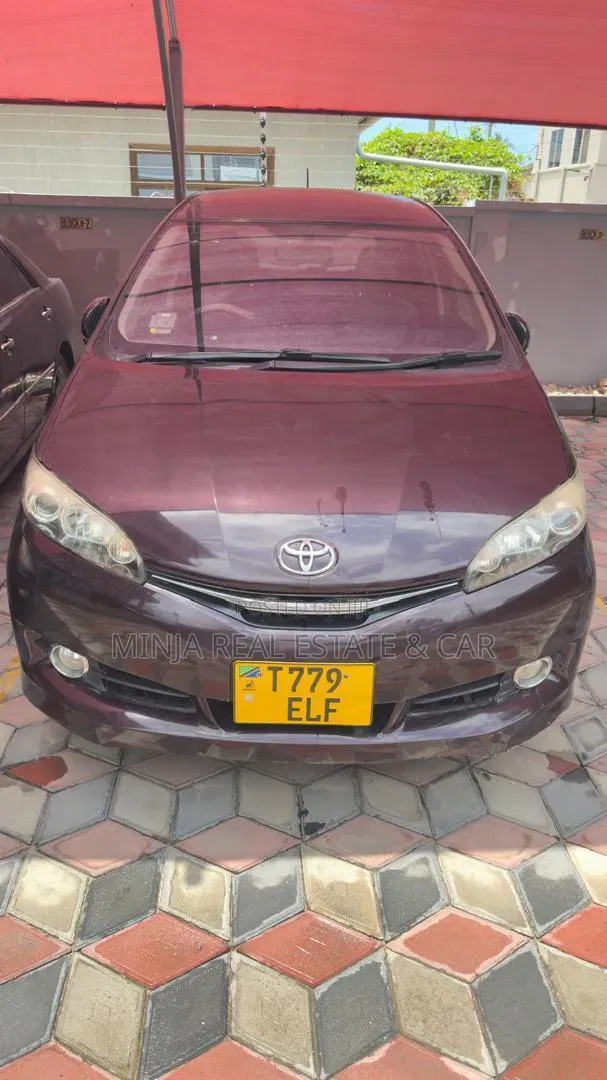 Toyota Wish 2014