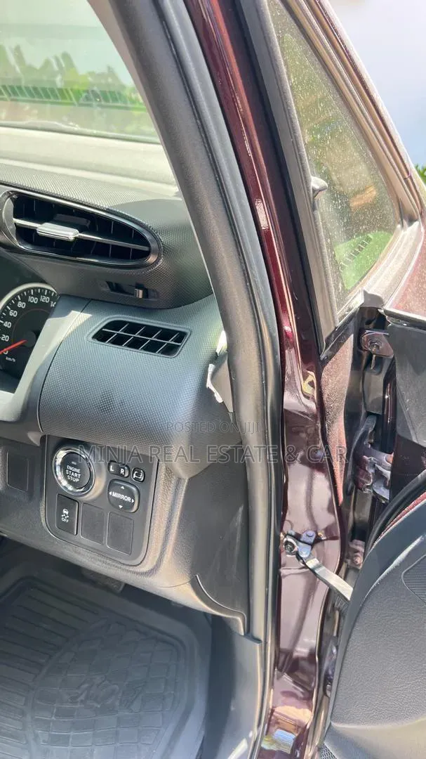 Toyota Wish 2014