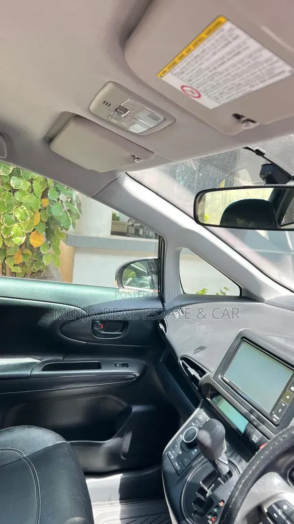 Toyota Wish 2014