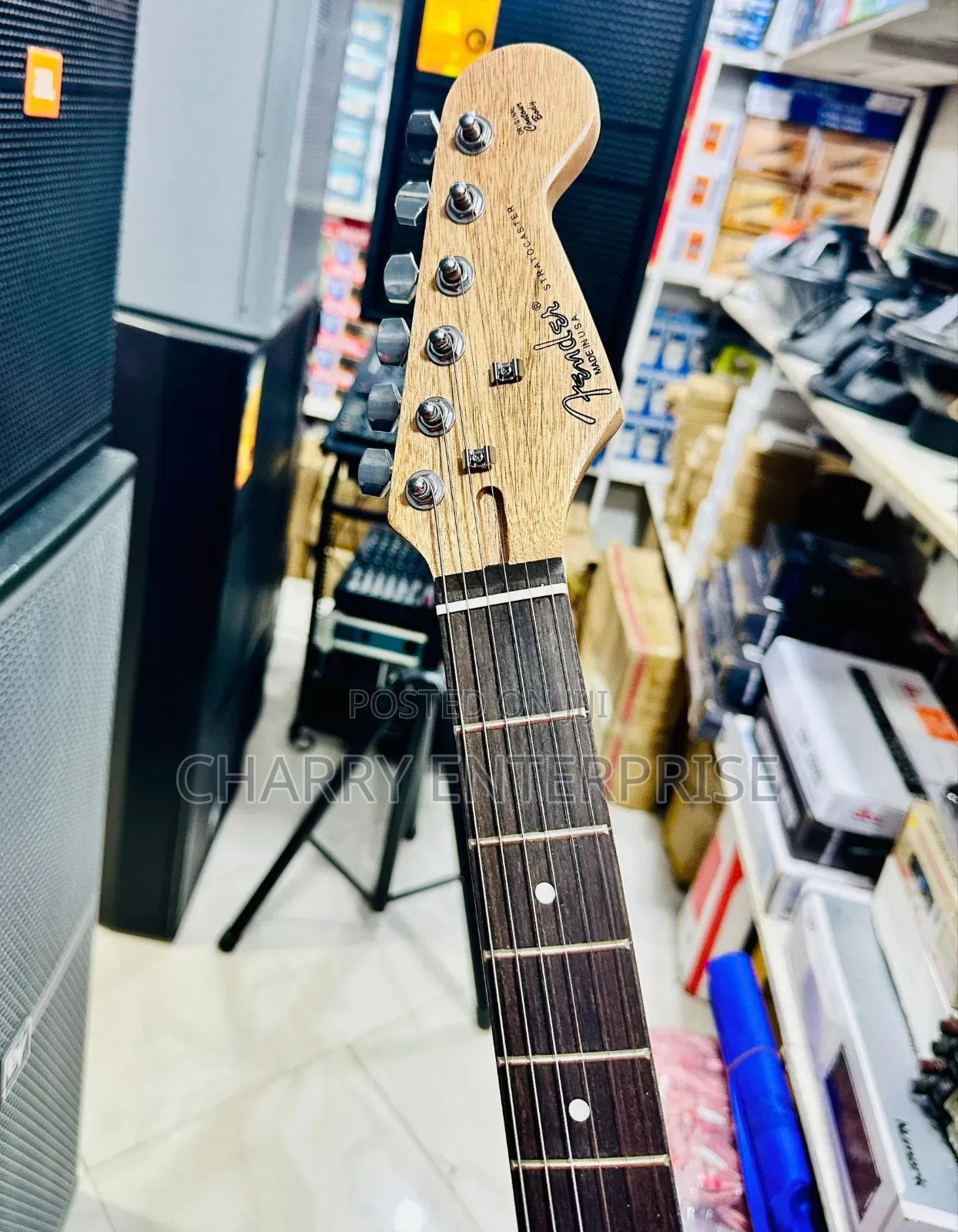 FENDER Electric Guitar Solo With Bag 6 String Nyuzi Sita