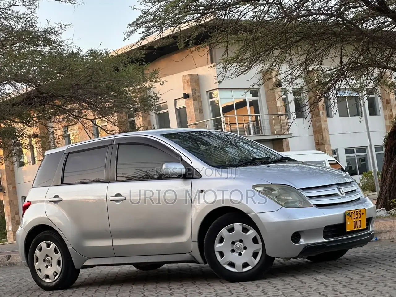 Toyota IST 2003 Silver