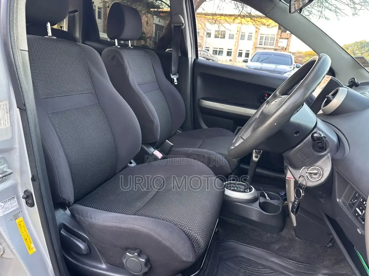 Toyota IST 2003 Silver