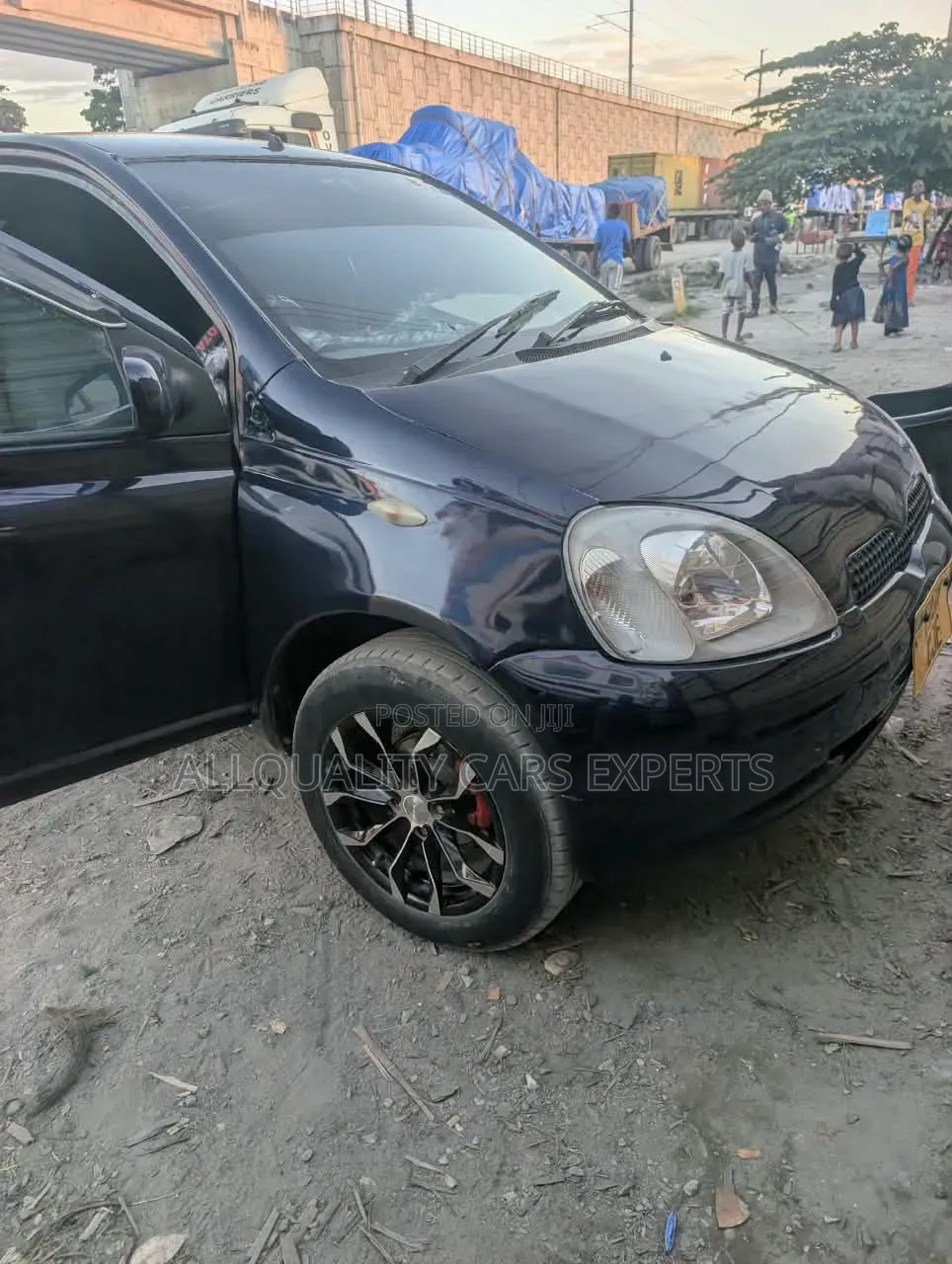 Toyota Vitz 2002